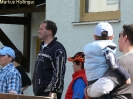 Maibaumaufstellen 2006_53